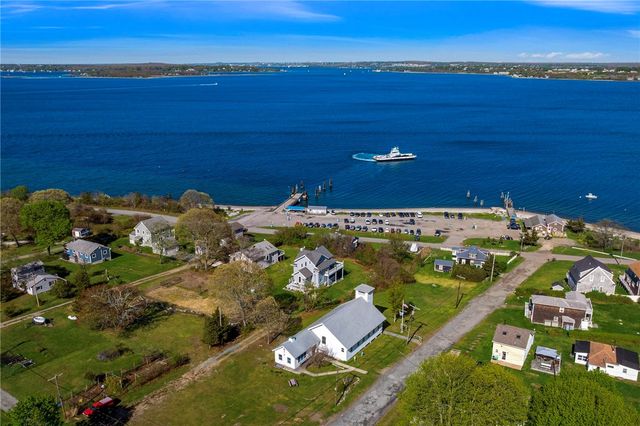 011 First Street, Portsmouth, RI 02872