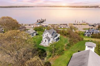 011 First Street, Portsmouth, RI 02872
