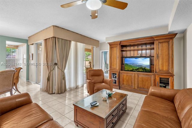 14611 Balgowan Rd 103-1, Miami Lakes, FL 33016
