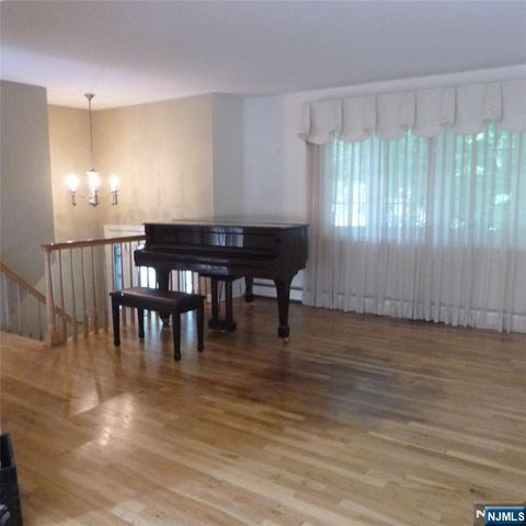 407 Lafayette Avenue, Westwood, NJ 07675