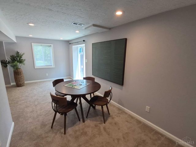 6369 Hedgerow Drive, West Chester, OH 45069