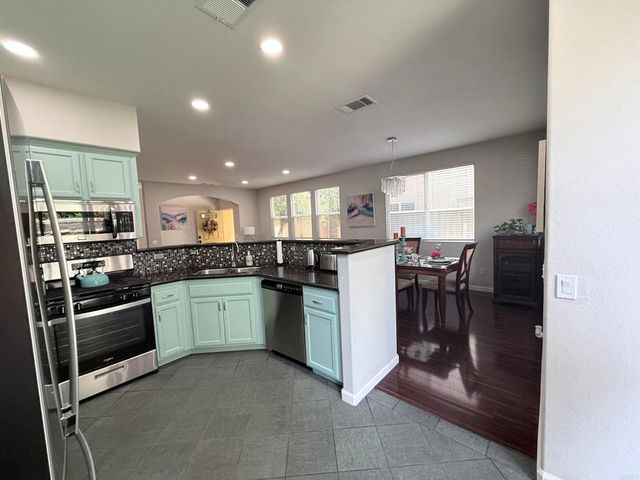 719 Caminito Valiente, Chula Vista, CA 91911