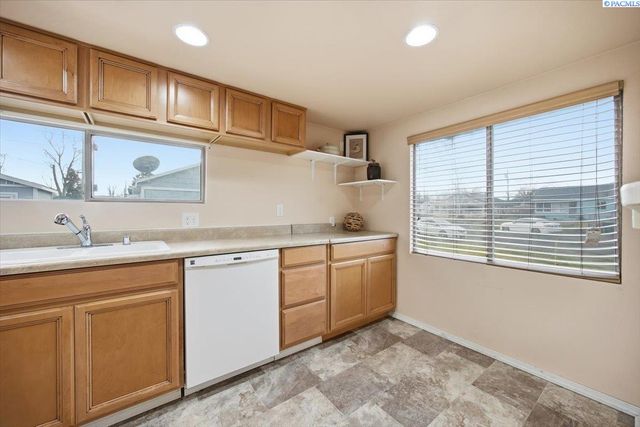 410 Robert Ave., Richland, WA 99352