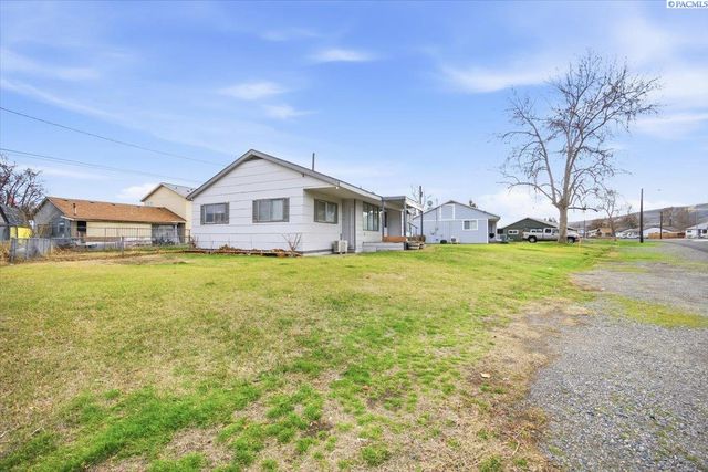 410 Robert Ave., Richland, WA 99352