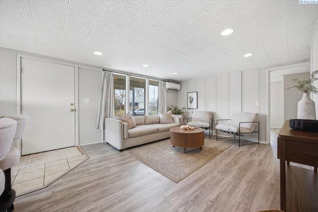 410 Robert Ave., Richland, WA 99352