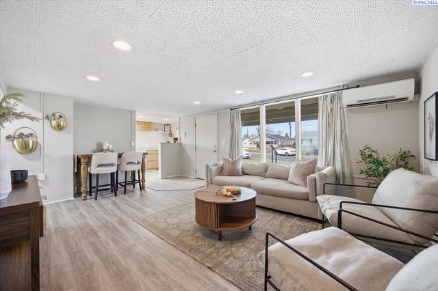 410 Robert Ave., Richland, WA 99352