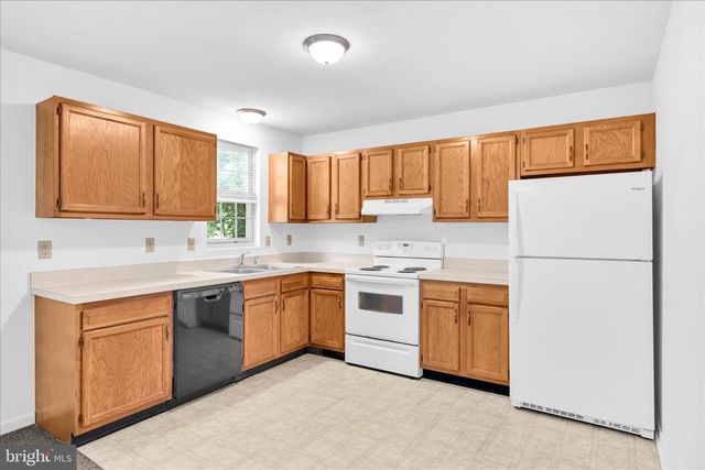 807 S 3RD ST, Lebanon, PA 17042