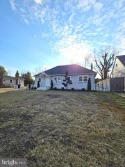 370 S EAST AVE, Bridgeton, NJ 08302