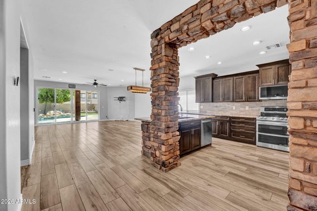 3635 W Amerigo Court, Anthem, AZ 85086