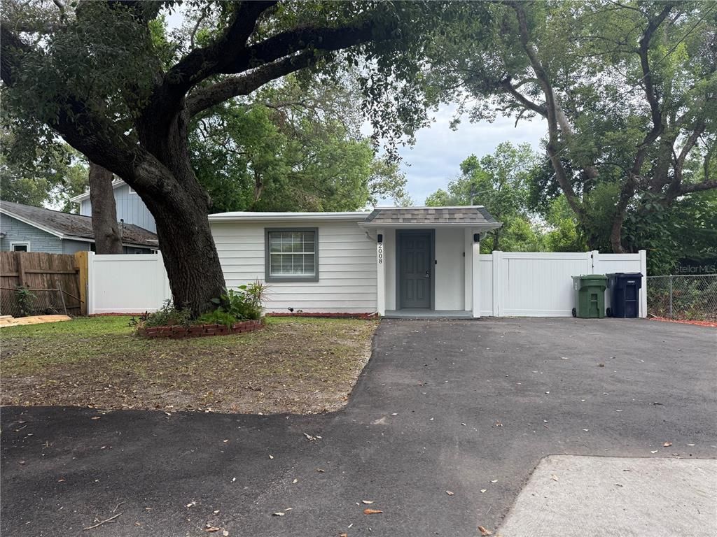 2008 E ANNIE STREET, Tampa, FL 33612