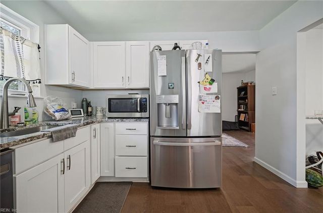 3832 Old Farm RD, Portsmouth, VA 23703