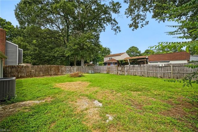 3832 Old Farm RD, Portsmouth, VA 23703