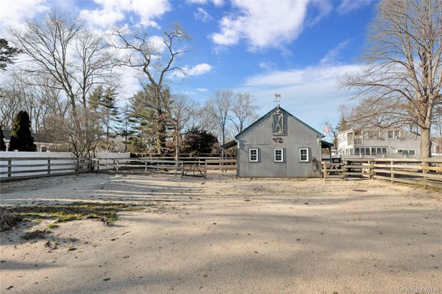 1264 Locust Avenue, Bohemia, NY 11716