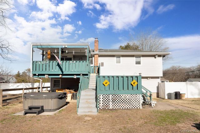 1264 Locust Avenue, Bohemia, NY 11716