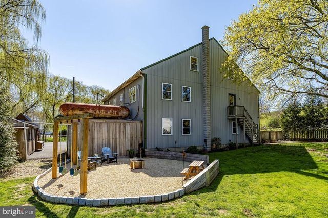 3457 W NEWPORT RD, Ronks, PA 17572