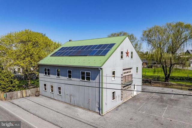 3457 W NEWPORT RD, Ronks, PA 17572
