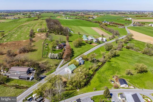 3457 W NEWPORT RD, Ronks, PA 17572