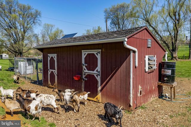 3457 W NEWPORT RD, Ronks, PA 17572