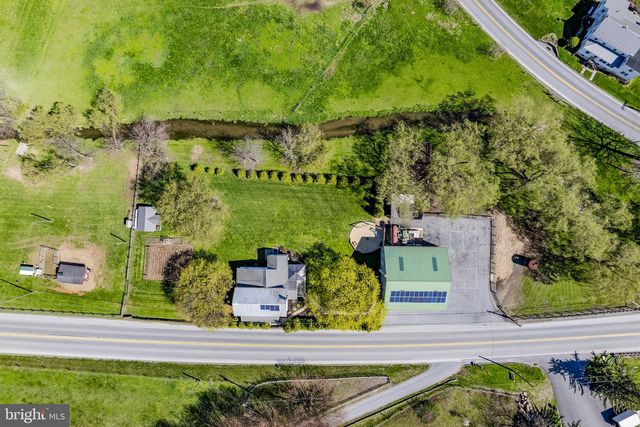 3457 W NEWPORT RD, Ronks, PA 17572