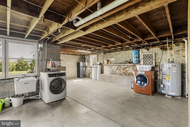 3457 W NEWPORT RD, Ronks, PA 17572