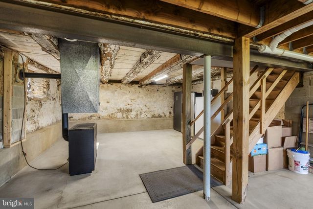 3457 W NEWPORT RD, Ronks, PA 17572