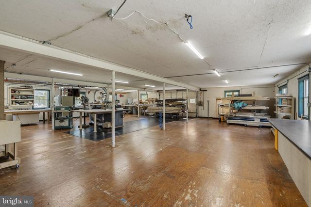 3457 W NEWPORT RD, Ronks, PA 17572
