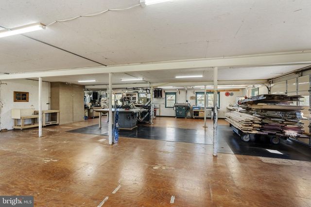 3457 W NEWPORT RD, Ronks, PA 17572