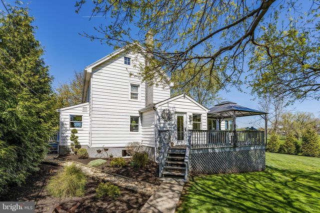 3457 W NEWPORT RD, Ronks, PA 17572