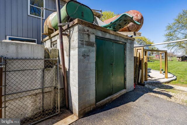 3457 W NEWPORT RD, Ronks, PA 17572