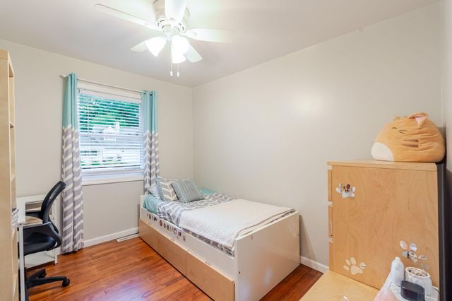 616 S 20th Street, Chesterton, IN 46304
