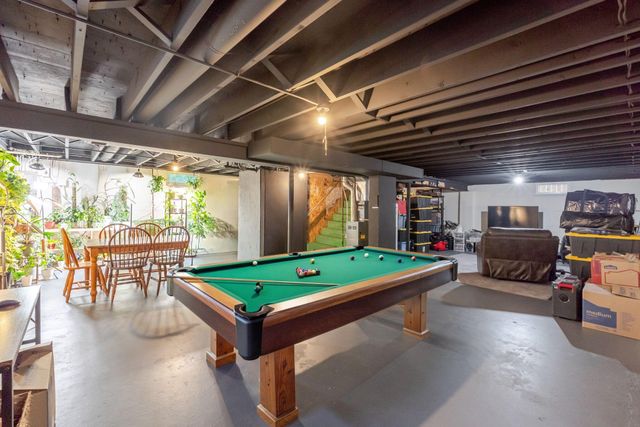 616 S 20th Street, Chesterton, IN 46304