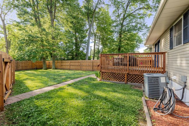 616 S 20th Street, Chesterton, IN 46304
