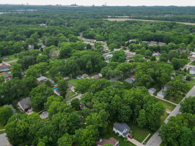 616 S 20th Street, Chesterton, IN 46304