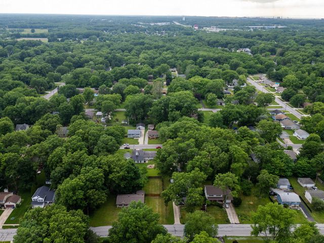 616 S 20th Street, Chesterton, IN 46304