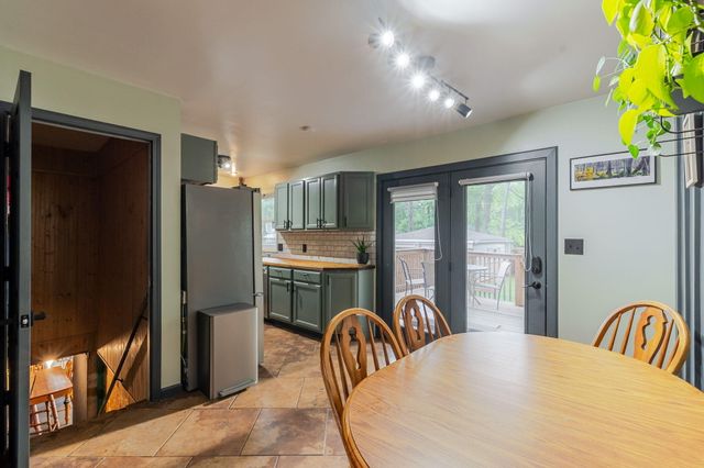 616 S 20th Street, Chesterton, IN 46304