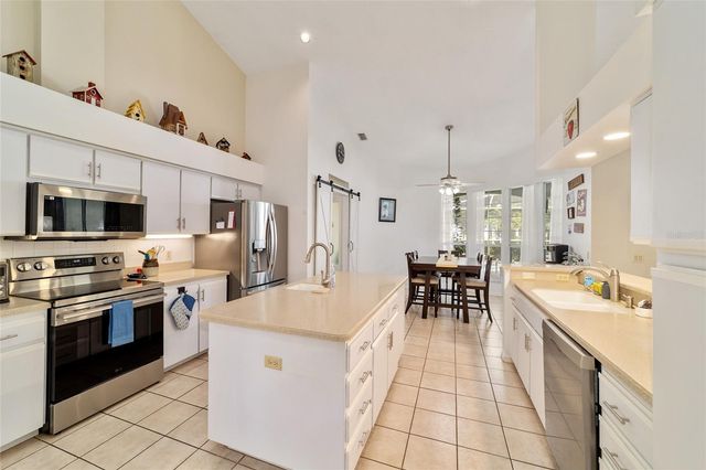 19213 SW 101ST PLACE ROAD, Dunnellon, FL 34432