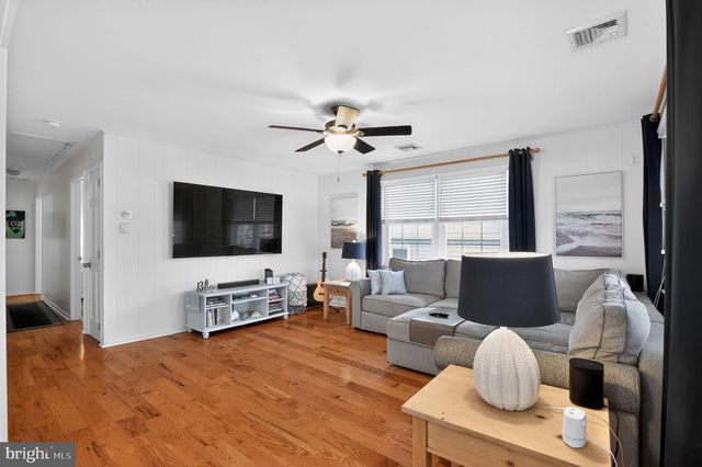 3566 WEST AVE, Ocean City, NJ 08226