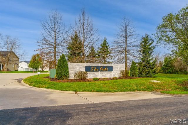 104 Angel Oak Court, Edwardsville, IL 62025