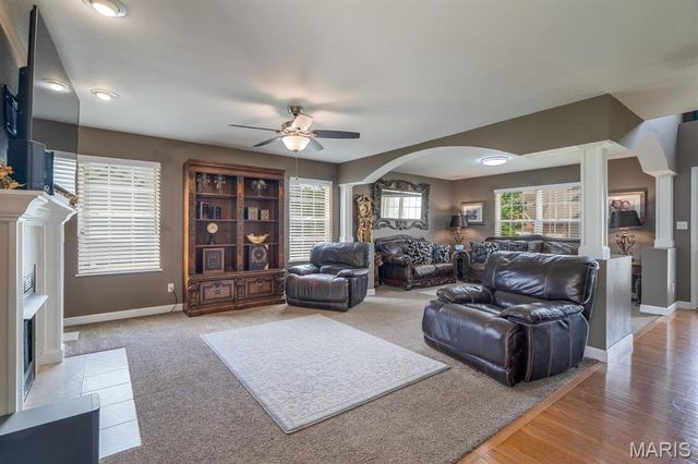 104 Angel Oak Court, Edwardsville, IL 62025