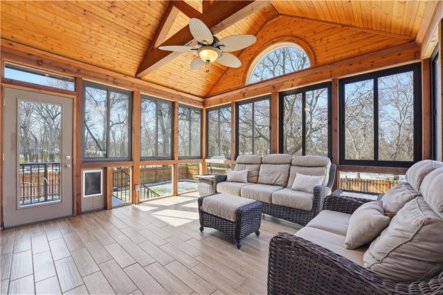 3916 SW Granite Lane, Lee's Summit, MO 64082