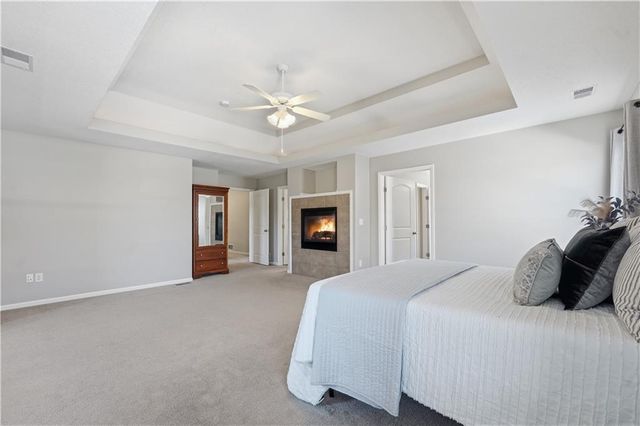 3916 SW Granite Lane, Lee's Summit, MO 64082