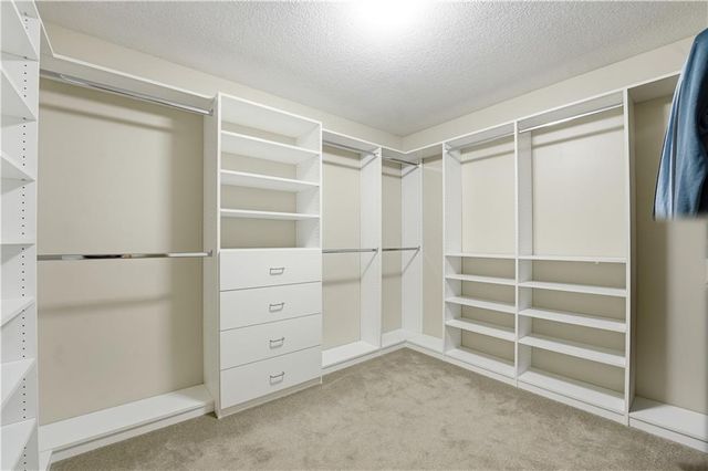 3916 SW Granite Lane, Lee's Summit, MO 64082