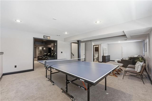 3916 SW Granite Lane, Lee's Summit, MO 64082