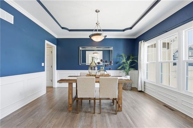 3916 SW Granite Lane, Lee's Summit, MO 64082