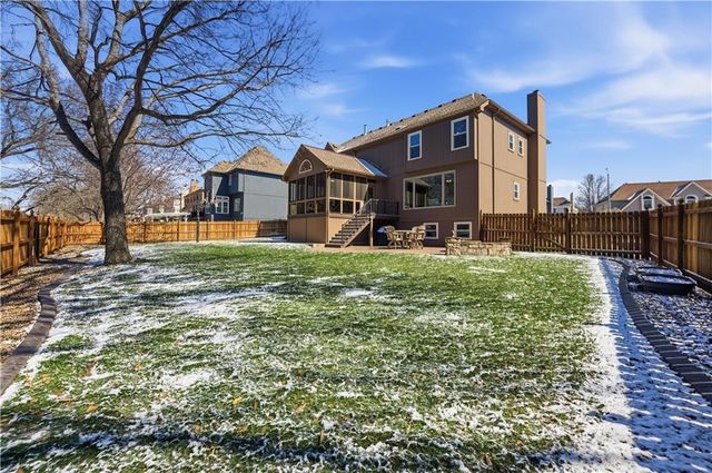 3916 SW Granite Lane, Lee's Summit, MO 64082