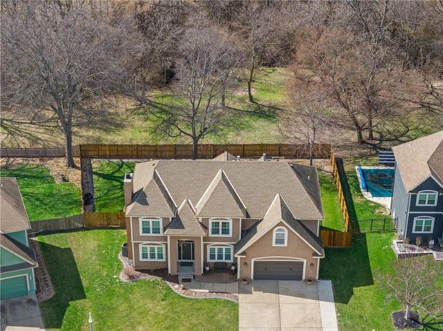 3916 SW Granite Lane, Lee's Summit, MO 64082