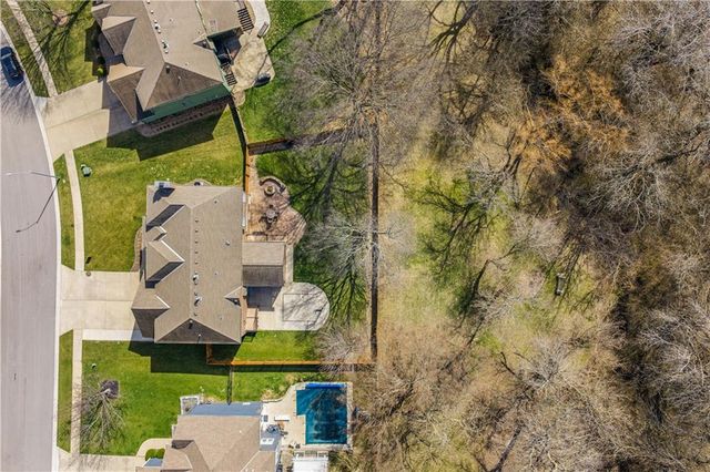 3916 SW Granite Lane, Lee's Summit, MO 64082