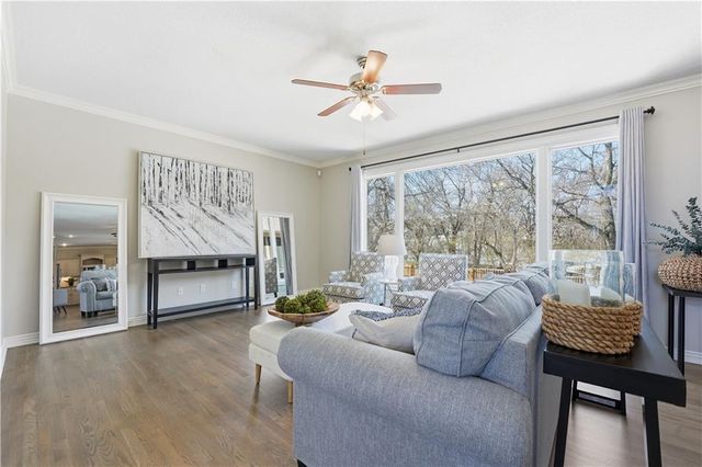 3916 SW Granite Lane, Lee's Summit, MO 64082