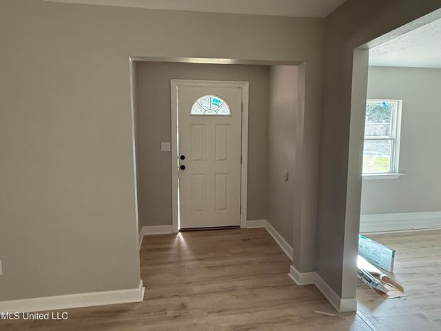 1400 Riverside Drive, Gautier, MS 39553