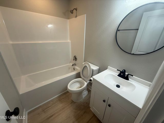 1400 Riverside Drive, Gautier, MS 39553